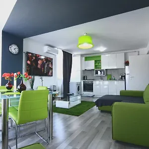 verificați disponibilitatea